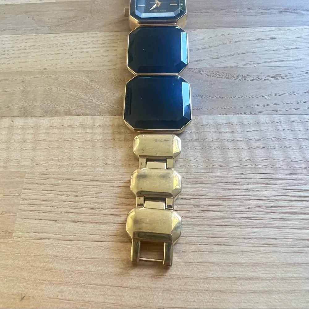 Anne Klein ladies black dial gold tone bracelet watch NEW BATTERY